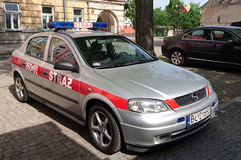 360[B]91 Opel Astra PSP w Łomży